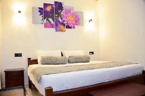 홈스테이 Villa 22 니곰보
